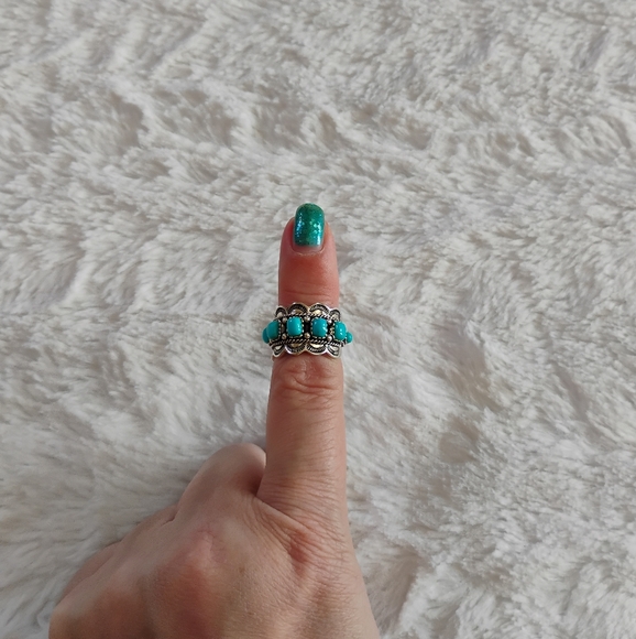 Sterling Silver Blue Arizona Turquoise Ring - Picture 2 of 7